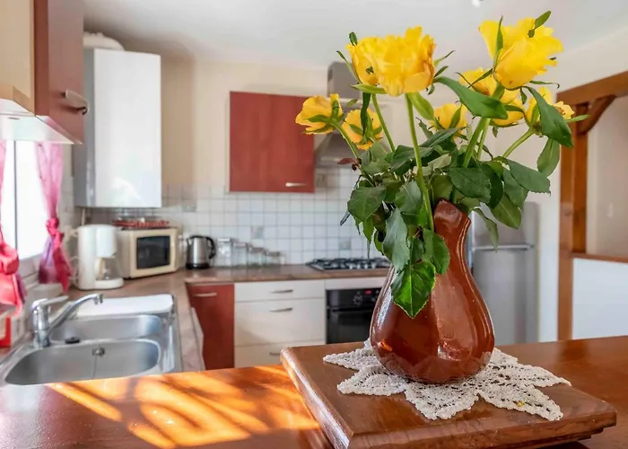 Lägenhet Kafartenea By Interhome